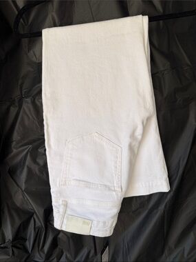 NWT PAIGE Skinny White Jeans